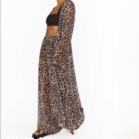 Jet Setter Robe - Picture 3 of 3